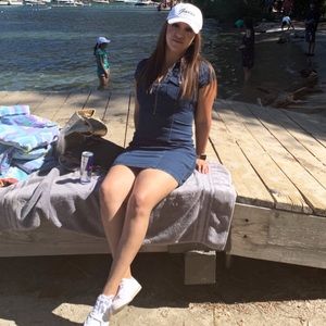 Meet your Posher, Alejandra